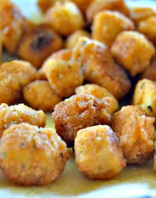These vegan tofu chicken nuggets are a good solution for those times that you want some Chick-Fil-A chicken nuggets but want to eat compassionately. #vegan #popcornchicken #nuggets popcorn tofu that tastes like Chick-Fil-A