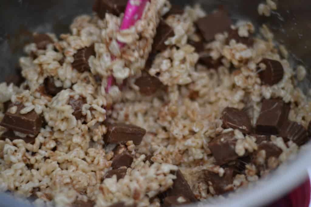 making crispy rice treats