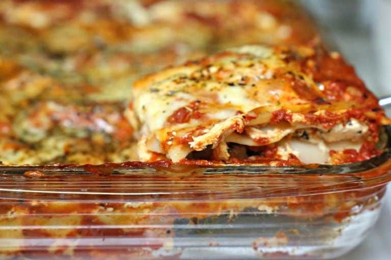 Cheesy Lasagna in a pan