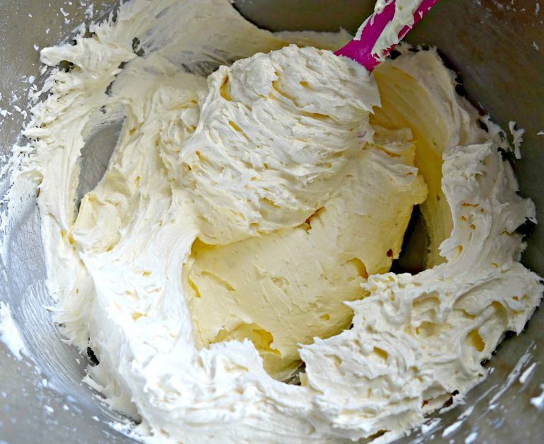 Homemade Buttercream Frosting