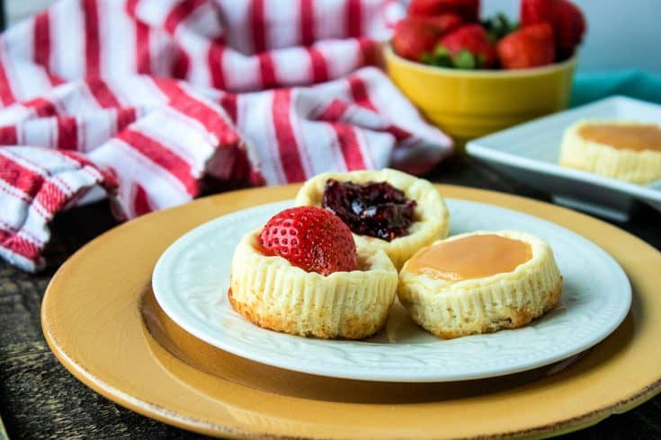Crustless Mini Bite-Sized Cheesecakes