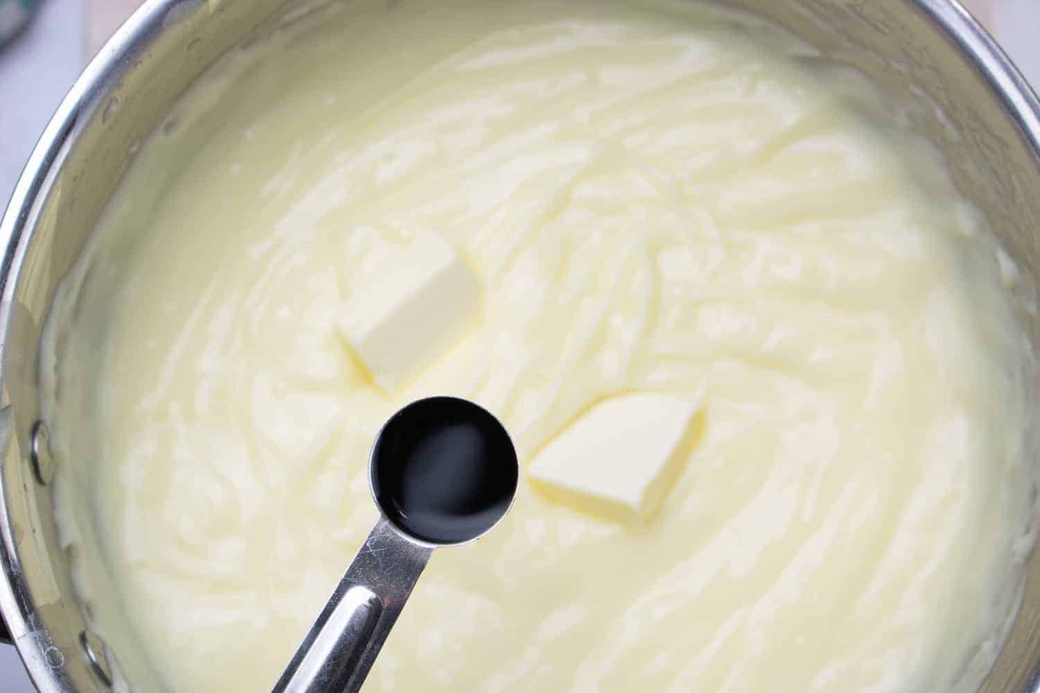 adding vanilla to custard base