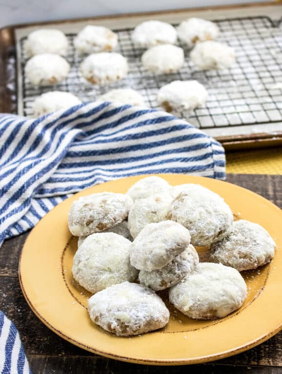 plate with powdered spice cookies