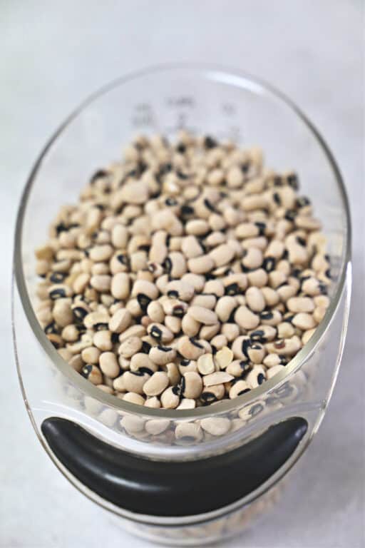 2 cups of black-eyed peas