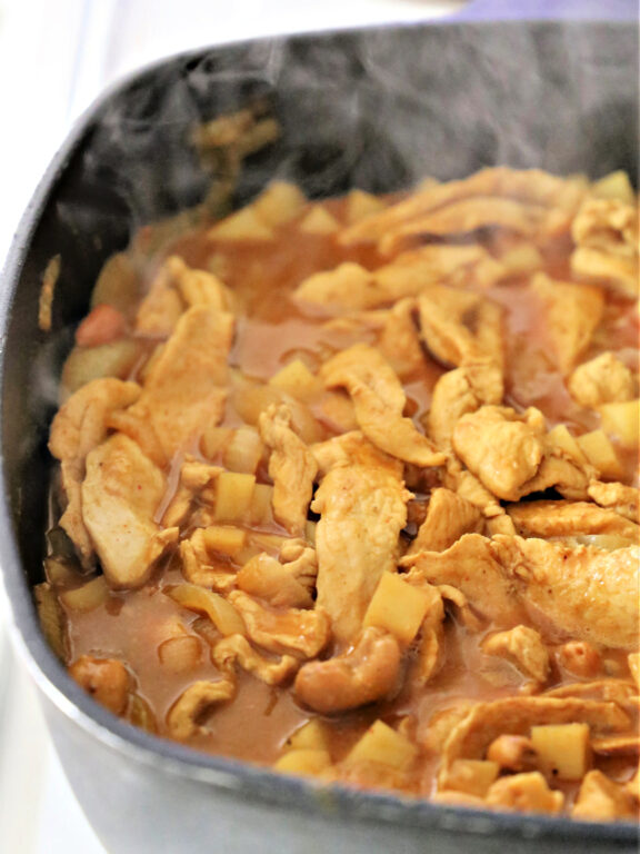 Doesn't this Massasman Curry look delicious? massaman curry cooking in a skillet
