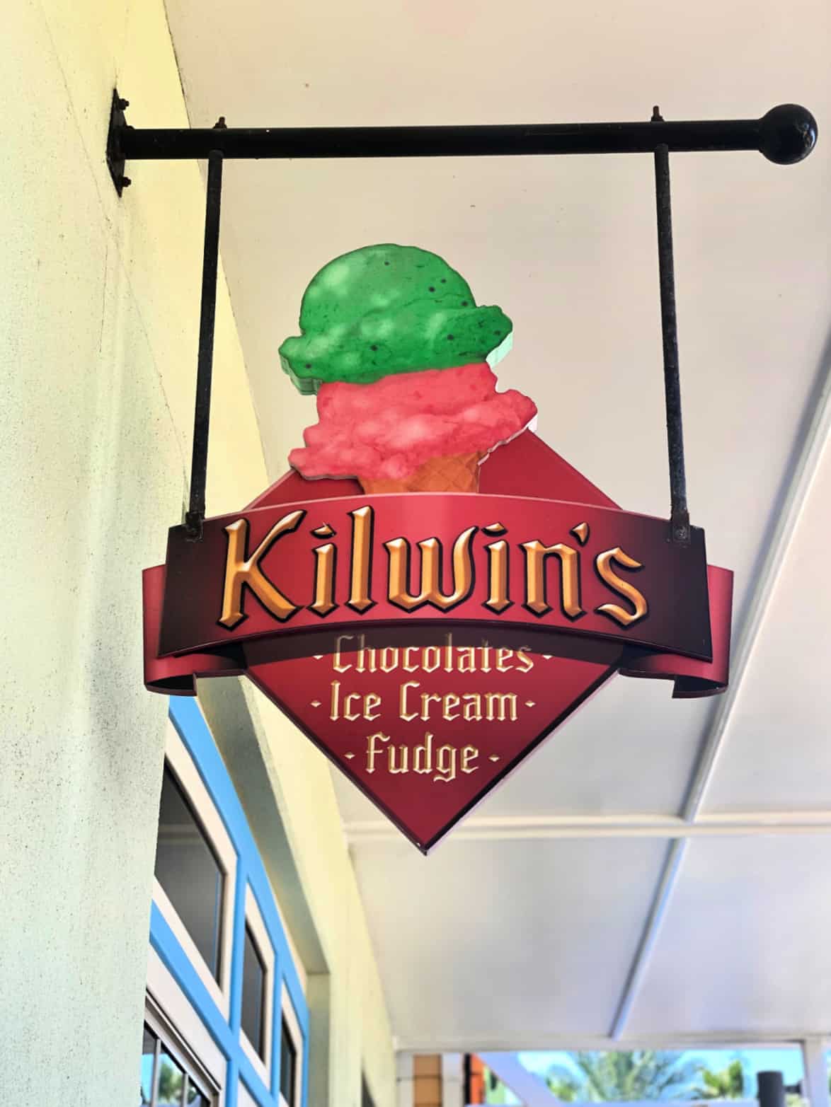Kilwin's Ice Cream sign.