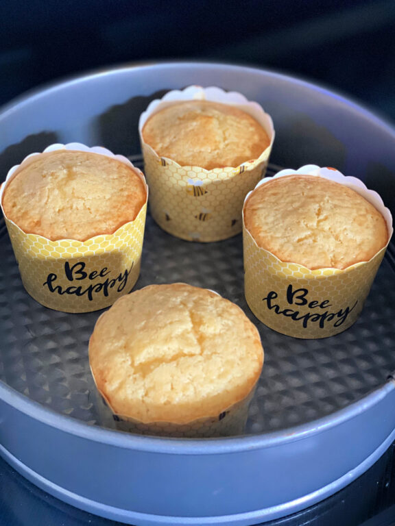 baked lemon cupcakes
