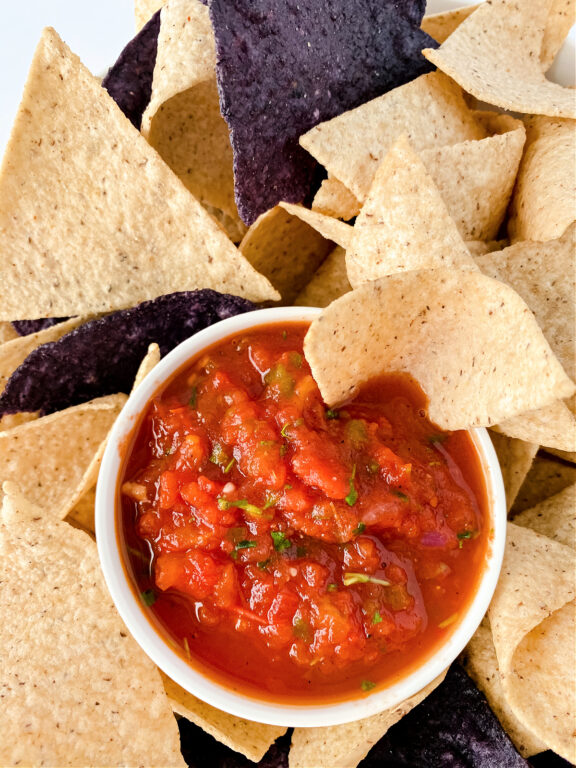 salsa and tortilla chips