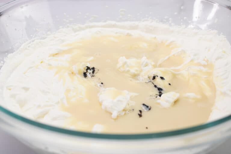 adding vanilla to cream