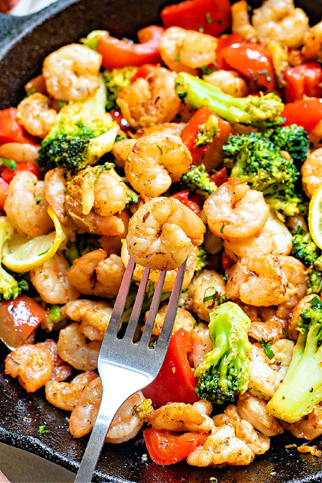 Garlic Shrimp with Broccoli and Bell Peppers - Southern Kissed