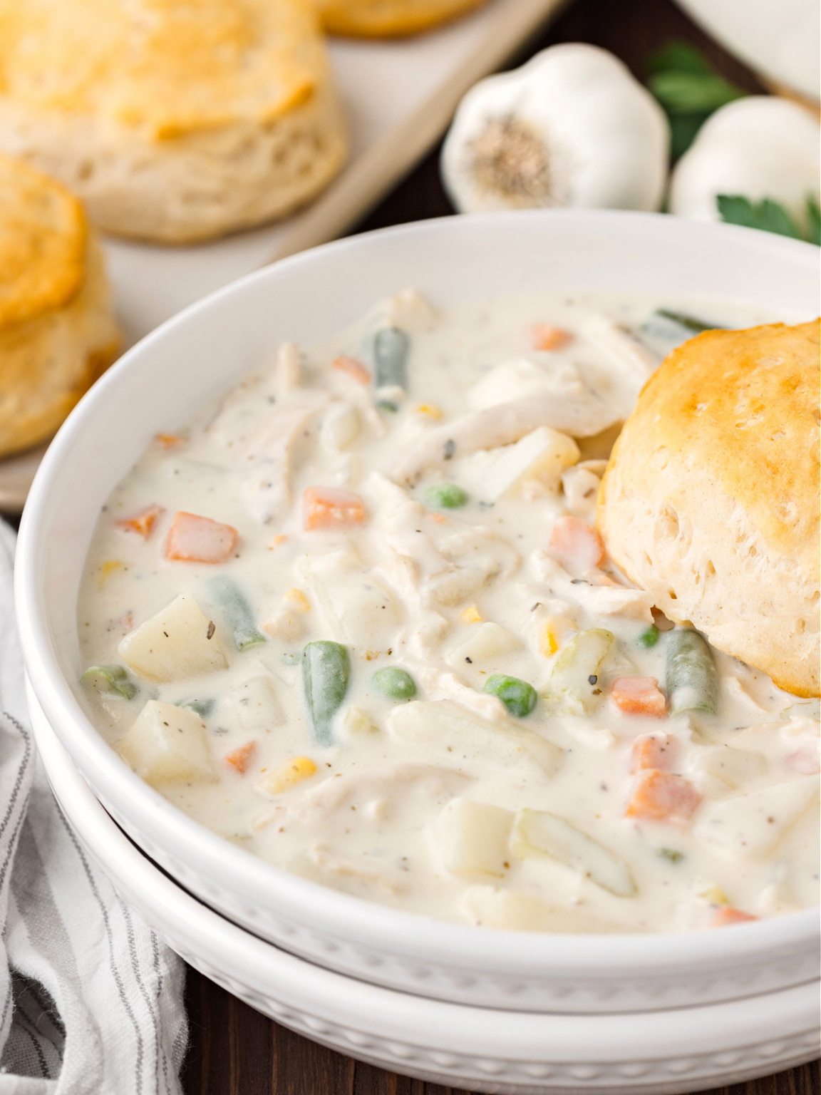 ozy Comfort in a Bowl Chicken Pot Pie Soup Recipe